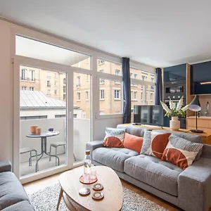 New - Appt Style Le Corbusier Avec Balcon - 8 Pers Apartment Paris