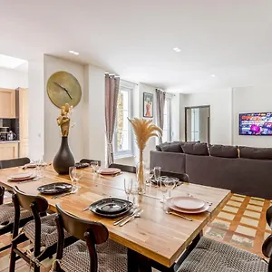 180 Eden, Luxury At Sacre Coeur Apartment Paris